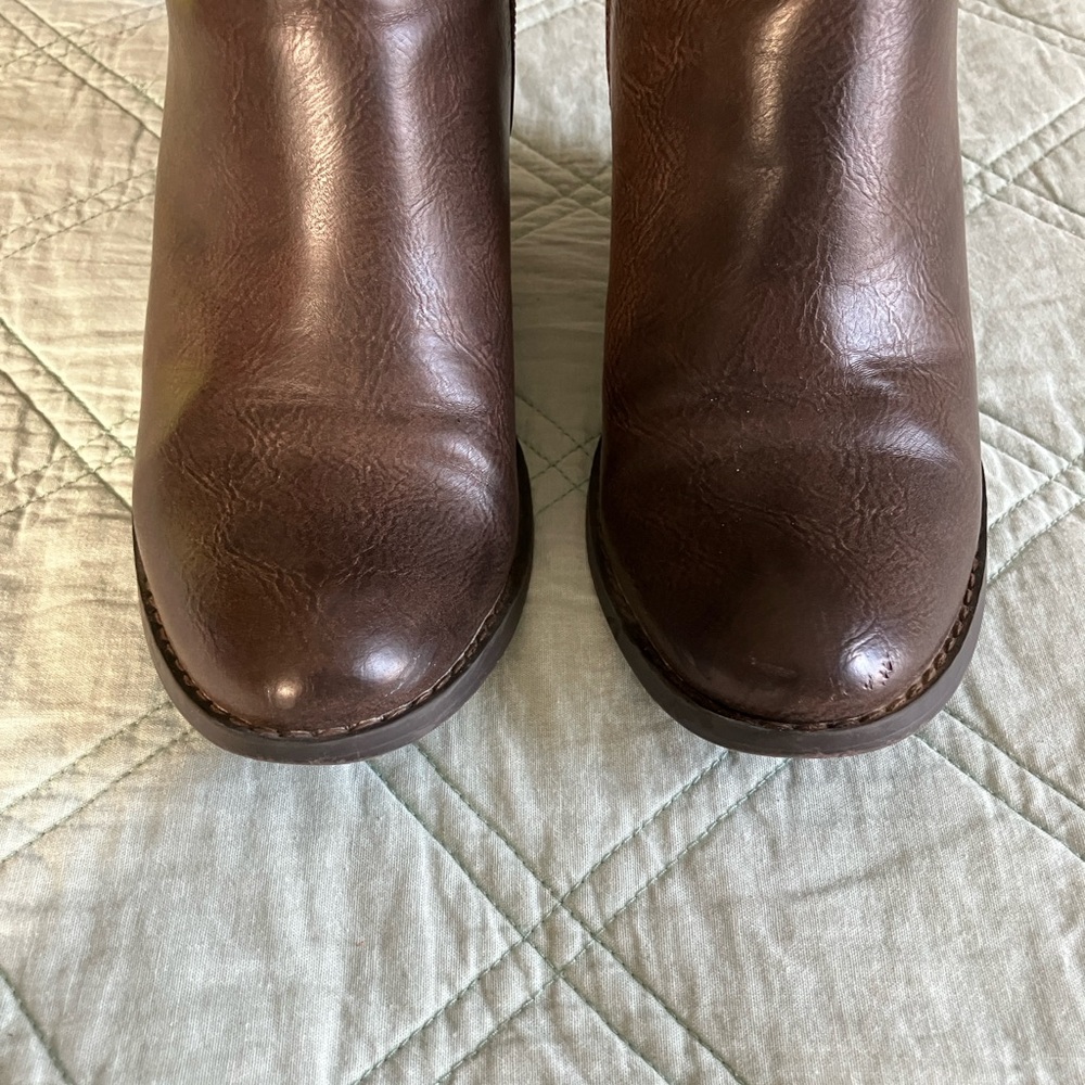 Very Volatile Booties - Picture 7 of 12